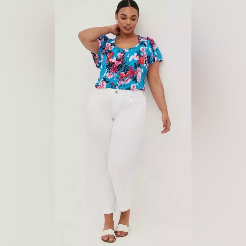 Torrid 1x Floral Button-Front Flutter Sleeve Top